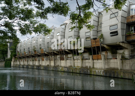 Futuristic houses in row by Grand Union Canal, London Stock Photo