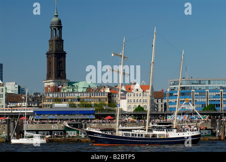 Sailing boats on the anniversary of the Hamburg Harbour, Germany, Europe Stock Photo