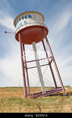 Texas Old Historic Route 66 Groom leaning water tower last remnant of Britten USA Truck Stop Stock Photo