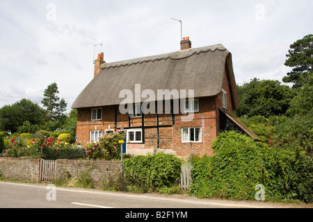 Thatched Cottage at Clifton Hampden Oxfordshire Stock Photo