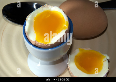 Soft boiled egg cut open yolk white cut out cut-out Stock Photo - Alamy