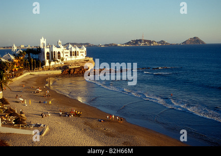 Playa Gaviotas and Punta Camaron (Fiesta Land nightclub complex) in  Mazatlan, Sinaloa, Mexico Stock Photo - Alamy