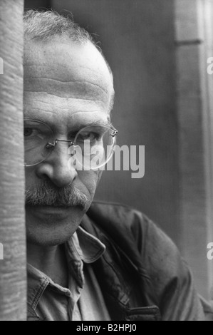 Wallraff, Günter, * 1.10.1942, German journalist and author / writer,  portrait, 1999, Stock Photo