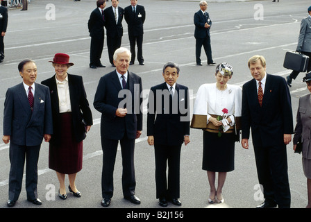 Akihito, * 23.12.1933, Emperor of Japan, full length, with his wife Michiko, Richard and Marianne von Weizsaecker, Eberhard Diepgen, visting Berlin, 15. - 17.9.1993, Stock Photo