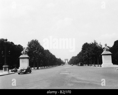Wehrmacht at the Arc de Triomphe, 1940 Stock Photo - Alamy
