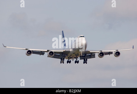 Thai Airways Boeing 747-4D7 landing at London Heathrow. Stock Photo