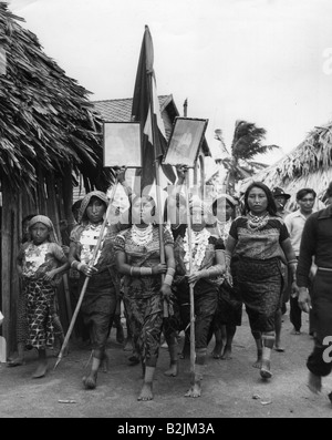 geography / travel, Panama, people, women, celebration commitee with national flag, circa 1960, Stock Photo