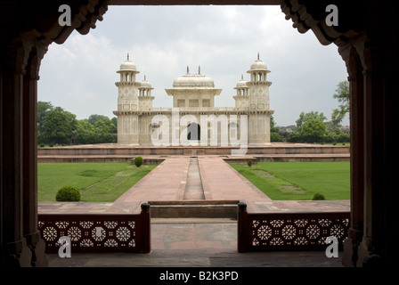 Itmad-ud-Daulah houses, Mirza Ghiyas Beg (Nur Jahan’s father) and his wife Asmat Begum’s tomb at Agra. Also known as baby Taj. Stock Photo