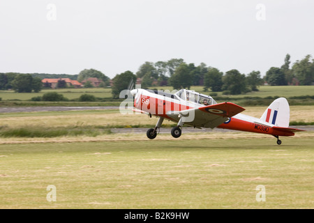 DeHavilland (Canada) DHC-1 Chipmunk 22 T10 WD390 68 G-BW*** taking-off from Wickenby Airfield Stock Photo