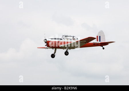 DeHavilland (Canada) DHC-1 Chipmunk 22 T10 WD390 68 G-BW*** in flight at Wickenby Airfield Stock Photo