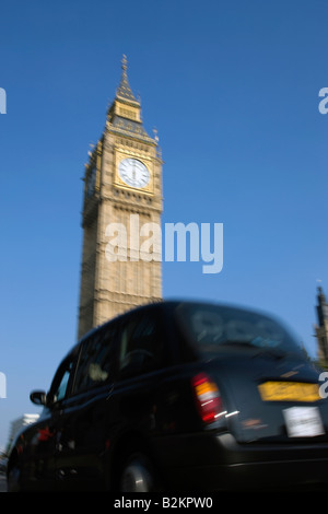 BLACK TAXI CAB (©LONDON TAXI COMPANY 2008) BIG BEN PARLIAMENT SQUARE LONDON ENGLAND UK Stock Photo