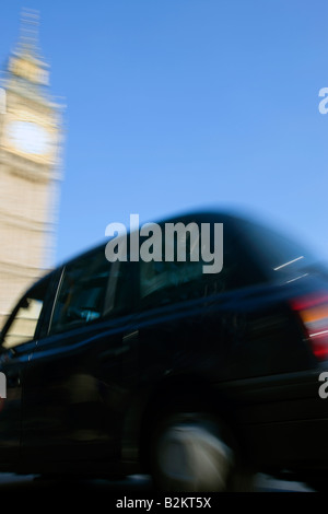 BLACK TAXI CAB (©LONDON TAXI COMPANY 2008) BIG BEN PARLIAMENT SQUARE LONDON ENGLAND UK Stock Photo