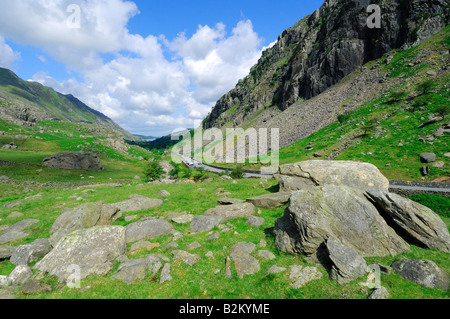 The A4086 through Llanberis Pass in Gwynedd North Wales between Snowdon mountain range and Glyderau Stock Photo