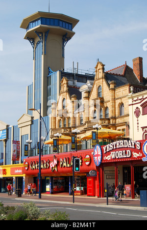 Atlantis Resort Tower and entertainment arcades, Golden Mile, Marine Parade, Great Yarmouth, Norfolk, England, United Kingdom Stock Photo