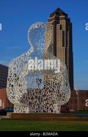 Nomade Sculpture by Jaume Plensa located in downtown Des Moines Iowa  Gateway Park next to the John and Mary Pappajohn Center. Stock Photo