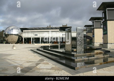 City of Bristol, England. The William Pye water sculpture Aquarena in Bristol’s Millennium Square at Harbourside. Stock Photo