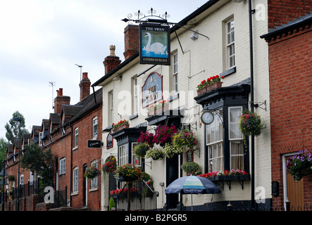 The Swan pub and Swan Street, Alvechurch, Worcestershire, England, UK Stock Photo