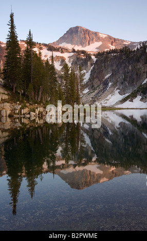 Mirror Lake, Eagle Cap Wilderness, Eagle Cap Peak, Wallowa Mountains, Oregon, United States, sunset, vertical Stock Photo