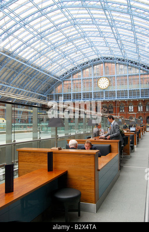 Champagne Bar, St.Pancras International Station, Euston Road, Camden Borough, London, England, United Kingdom Stock Photo