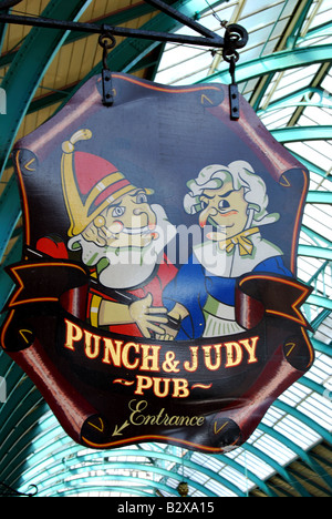 Punch & Judy Pub sign, Covent Garden, London Borough of Camden, London, England, United Kingdom Stock Photo