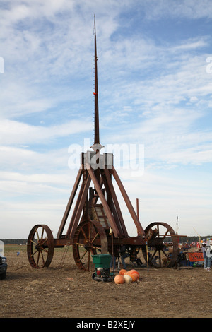 Huge iron wheeled Yankee Siege trebuchet. - the reigning champion in trebuchet class. Stock Photo