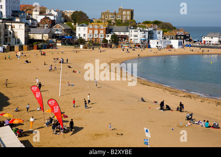 The beach and harbour at Broadstairs in Kent Stock Photo