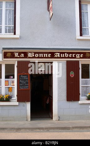 La Bonne Auberge restaurant. Chavignol, Sancerre, Loire, France Stock Photo