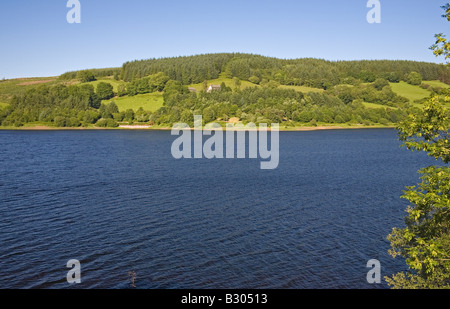 Llwyn-on Reservoir, Cwmtaf, Brecon Beacons National Park, near Merthyr Tydfil, South Wales, UK