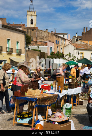 Busy Fleamarket in Bouzigues, Near Meze, Languedoc-Roussillon, France Stock Photo