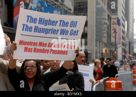 Members of the New York Hispanic Clergy Organization protest against ...