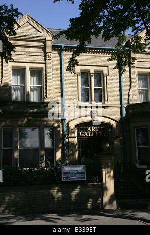 City of Wakefield, England. Main entrance to Wakefield Art Gallery located in a former Victorian house at Wentworth Terrace. Stock Photo