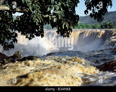 Kenya, Thika district, Athi River. Fourteen Falls on the Athi River after heavy rain. Stock Photo