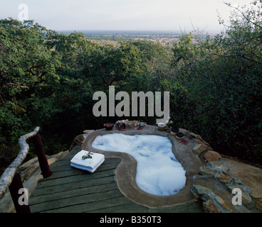 Kenya, Meru National Park. Outside bath, Chalet No2 at Elsa's Kopje. Stock Photo