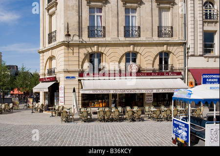 champagne cafe bar reims france Stock Photo