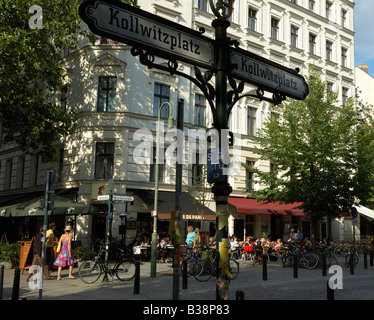 Cafes and restaurants on Kollwitzplatz in fashionable Berlin district of Prenzlauer Berg, Germany Stock Photo