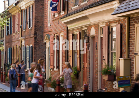 Historic Elfreth Alley oldest residential street in USA Philadelphia Pennsylvania Stock Photo