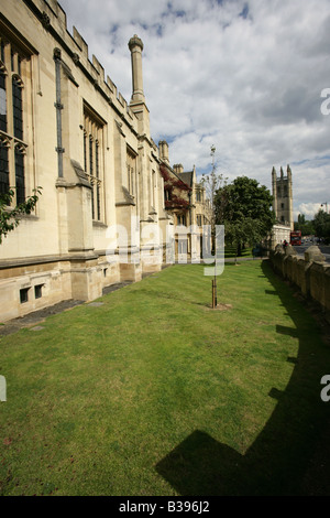 City of Oxford, England. Side view of Magdalen College New Library building with the Great Tower (bell tower) in the background. Stock Photo