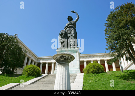 Bavaria mit Ruhmeshalle in Muenchen, Germany, Munich, Bavaria statue and hall of fame Stock Photo