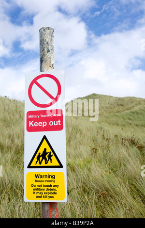 'Military Training Area' boundary warning sign Stock Photo