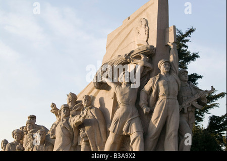 China, Beijing, Tiananmen Square, Heroic monument outside Chairman Mao Memorial Hall Stock Photo