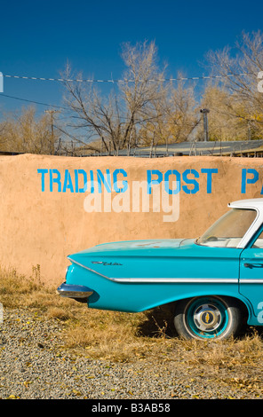 USA, New Mexico, Turquoise Trail, Trading Post and 1961 Chevrolet Bel Air 4-door sedan Stock Photo