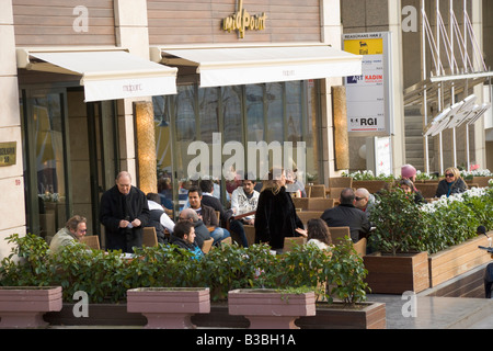 People enjoying an afternoon at Midpoint in Nisantasi Istanbul Turkey Stock Photo