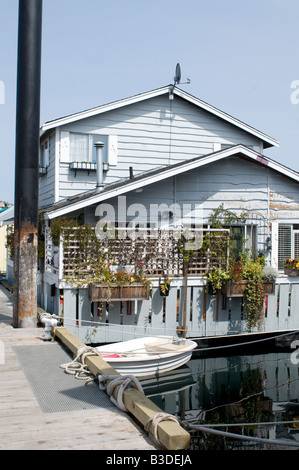 Victoria house boat float homes British Columbia  BCY 0687 Stock Photo