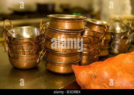 Curry dishes in a restaurant kitchen in Brick Lane Stock Photo