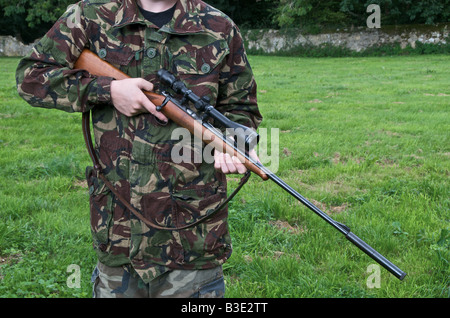 22 rifle 22 calibre caliber sporting rifle POSED BY MODEL FULL RELEASE Stock Photo