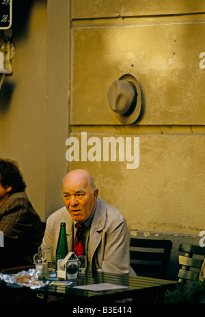 VIENNA  ELDERLY MAN DRINKING IN A BAR IN THE CITY Stock Photo