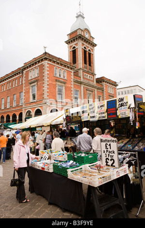 UK Derbyshire Chesterfield Town centre Market Square and Victorian Market Hall Stock Photo