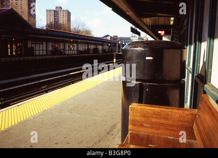 Subway platform in New York City Stock Photo