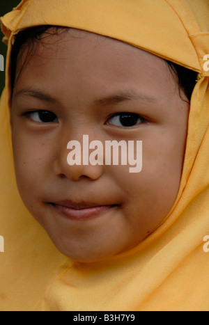 Young Girl , Slum Neighbourhood In Kuta , Bali , Indonesia Stock Photo ...