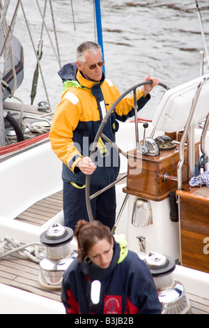 Ships wheel hi-res stock photography and images - Alamy